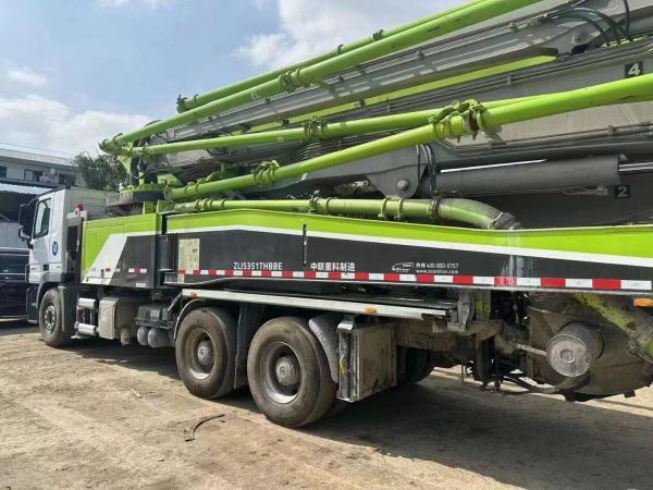 Zoomlion 2020 pompe à béton verte 52m pompe à béton à mélangeur sur camion Benz 6*4 pour le marché
