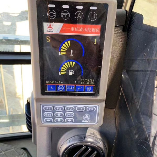 Large SANY Hydraulic SY365 Used Track Excavators 212kw Rated Power High Efficiency