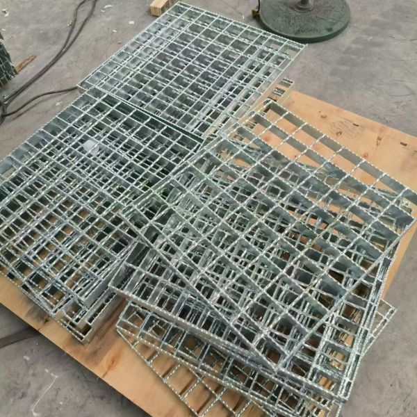 Сопротивление крутящему моменту, высокая твердость и равномерная сила антикоррозионной стальной решетки