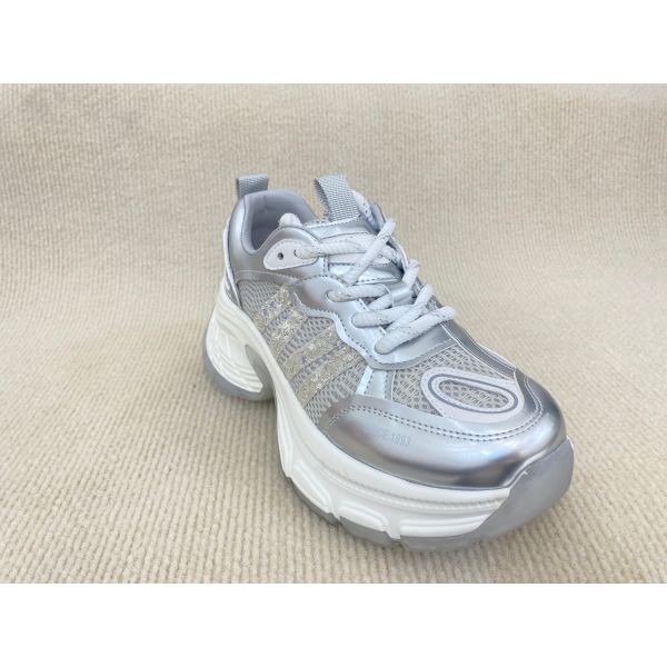 Women white running shoes with thick soled and breathable mesh upper genuine leather