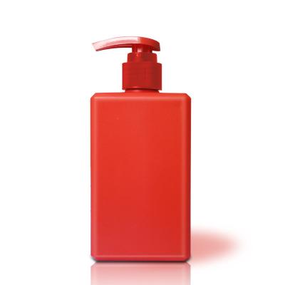 Square Shiny Red HDPE Cosmetic Bottles Colorful PP Plastic Lotion Pump