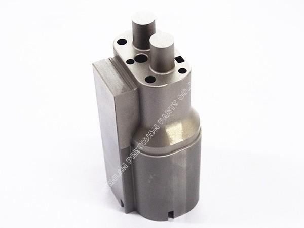 SKD11 Precision Plastic Moulding Parts Mold Core Inserts / Plastic Moulded Components