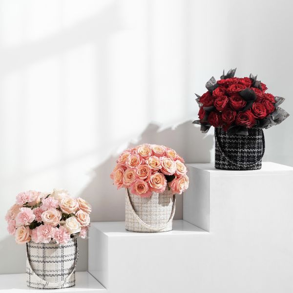 Образец на заказ изготовленный из роскошной модной ткани ручной круглый цветочный подарочный пакет