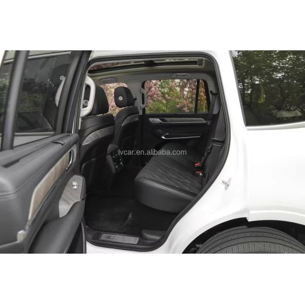 Tank500 Gran Muralla China 4WD SUV de gasolina Dirección a mano izquierda 4 bolsas de aire Interior espacioso