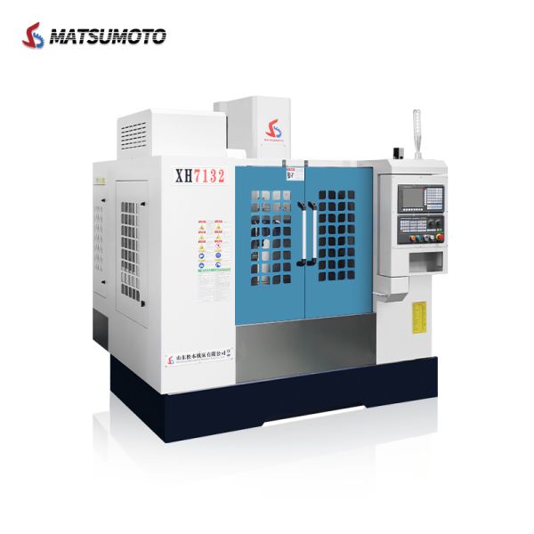 XH7132 Vertical 3 Axis CNC Milling Machine For Metal 6000rpm 8000rpm High Precision