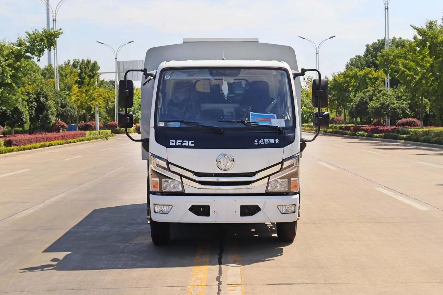 Dongfeng Pure Electric Road Vacuum Cleaner Truck 90km/h Max Speed