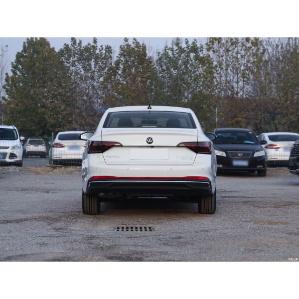 2023 Volkswagen Sagitar 300TSI DSG Leap Version Sedan with Rear Camera and Automatic AC