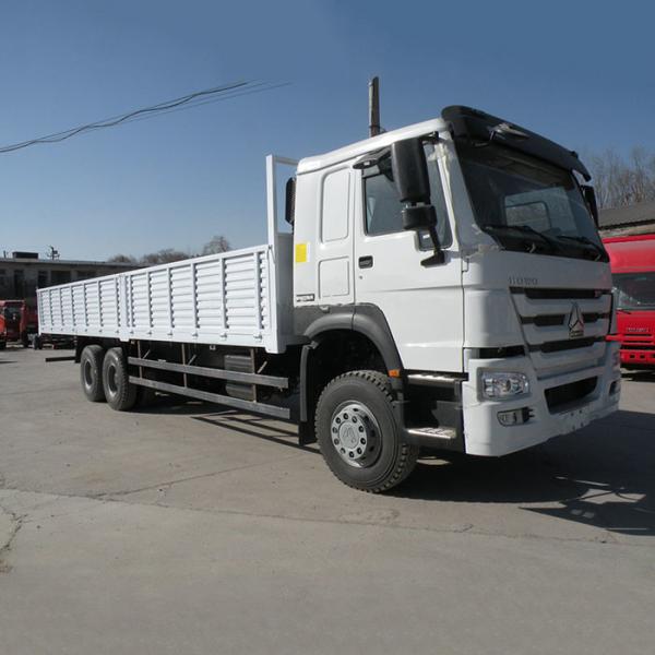 SINOTRUK HOWO 6x4 Heavy Cargo Truck 336 Horsepower HW15710 Transmission