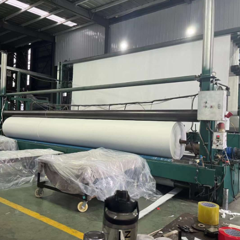 Short Fiber Needle Punched Non Woven Geotextile Fabric For Sand Filtration Pavement Reinforcement
