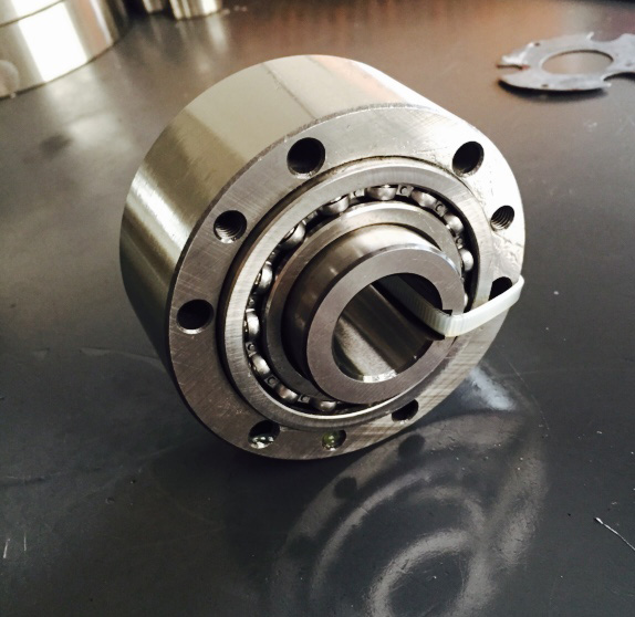 MZEU H7 Tolerance GCr15 735 Nm Steel Roller Bearings
