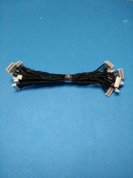 0.8mm IDC connector Wire Harness Cable Assembly 4 pin contact , UL10064  AWG 32 , black wire color