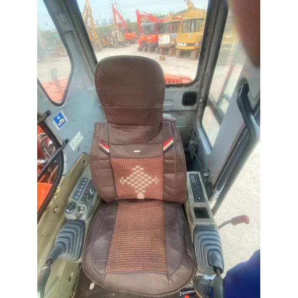 Used Hitachi EX60-5 Crawler Excavator with Original Hydraulic Pump in Japan