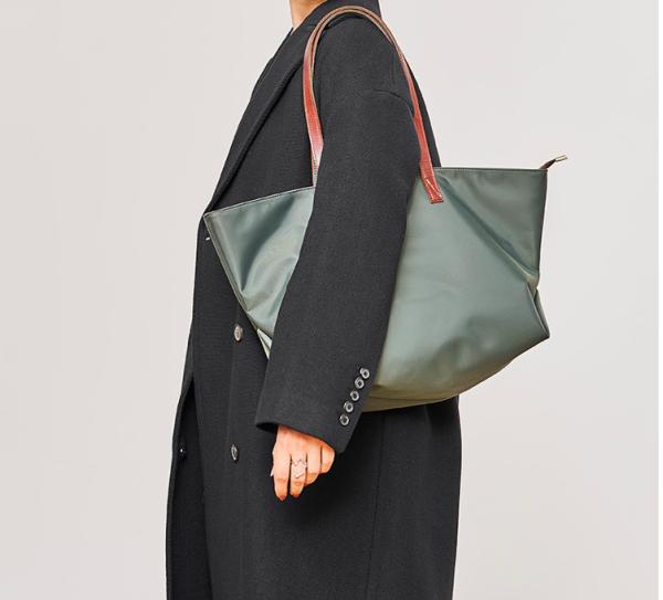 32cm Green Nylon Tote Bag ISO9001 Oversized Satchel Handbags