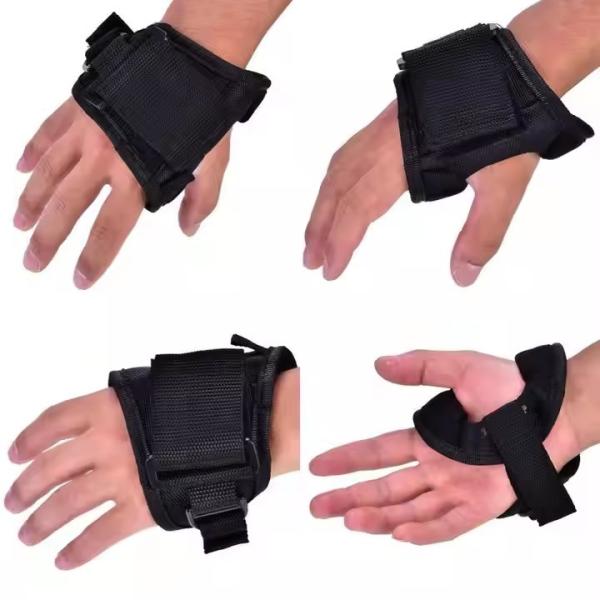 Black Canvas Hand Free 3mm Scuba Gloves Skin Friendly For Diving Equipment Torch