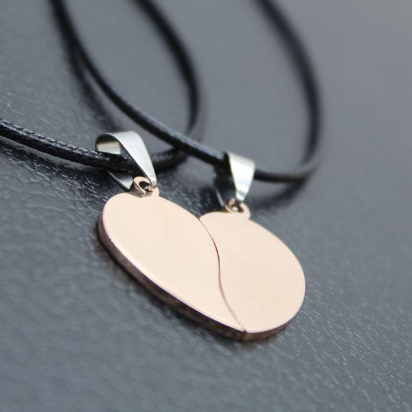 Titanium steel heart-shaped couple necklace pair stainless steel half-heart splicing hanging tag wholesale engraved logo