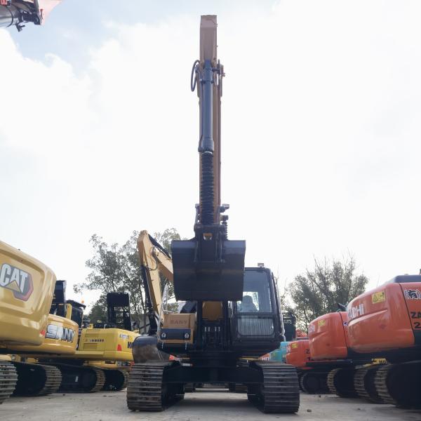 Excavadora SANY SY215C usada com motor MITSUBISHI e em bom estado
