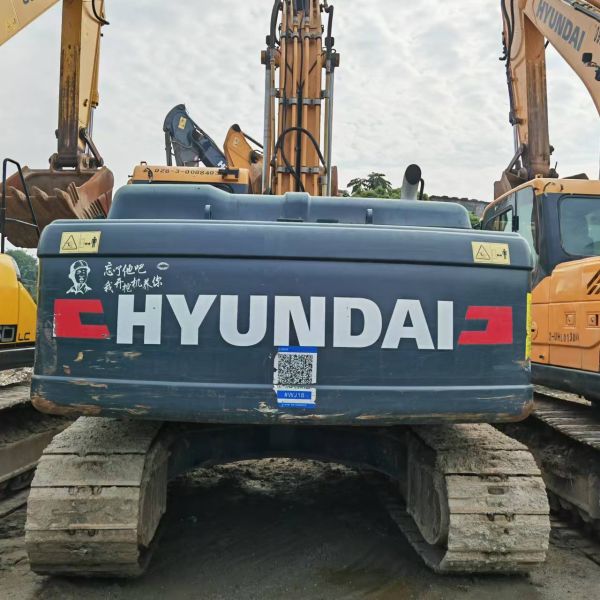 Excavatrice Hyundai d'occasion de 11 tonnes, Excavatrices sur chenilles Hyundai 110 d'occasion 74 kW