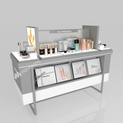 GDR06-CMM06 Beauty Display Stand with Versatile Display and Retro Luxurious Style for Fashion Boutique