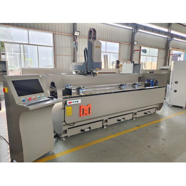 Máquina de trituração de furo de alumínio da máquina da porta da janela de alumínio de 3 linhas centrais