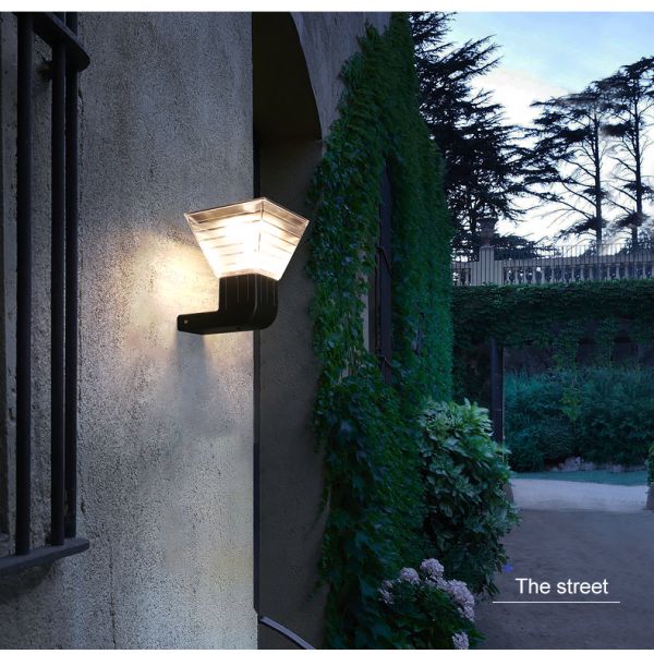 стена СИД 3000k 6000k солнечная освещает на открытом воздухе со светящей батареей