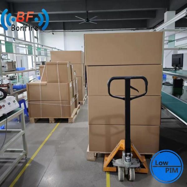 Indoor 4G RF Antenna LTE Omni Siso Ceiling Dual Polarization Antenna for Mobile Signal Booster VSWR 1.5