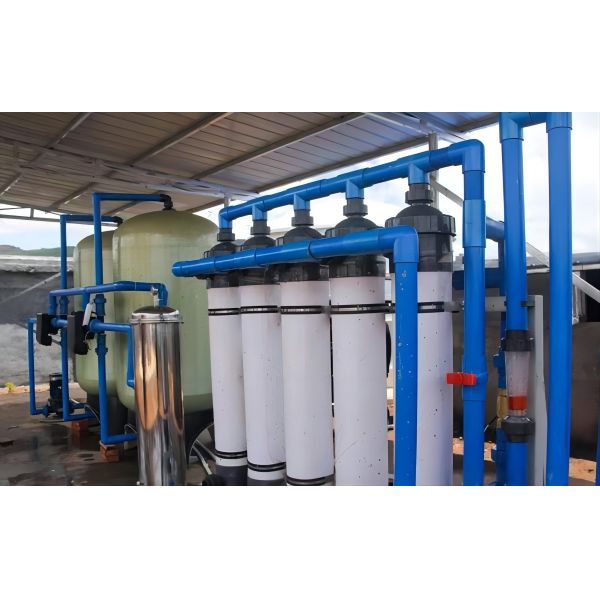 SUS304 / S316L Sistema de purificación de agua pura por ósmosis inversa automática Ahorro de energía 1-50T/H