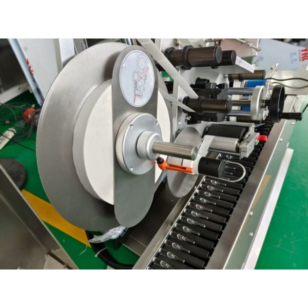 High-Speed Cosmetic Labeling Machine - Fully Automatic Sticker Labeling for 1-20ml Glass or Plastic Bottles with Taping and Printing Features