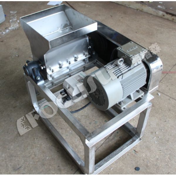 Machine à glace à bloc de refroidissement à saumure FIB-WHB à moteur de 10 tonnes pour système de refroidissement à l'eau