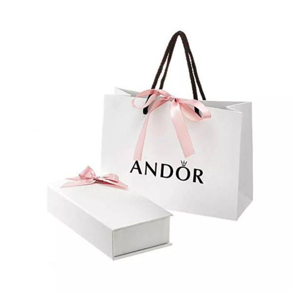 Tear Resistant 80gsm-120gsm Kids Clothing Paper Bags Custom Logo