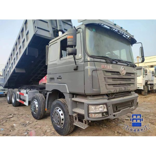 Дизайн радиальных шин Sinotruk Тяжелый грузовик 371 л.с. 8*4 Дамп 1 год Послепродажное обслуживание