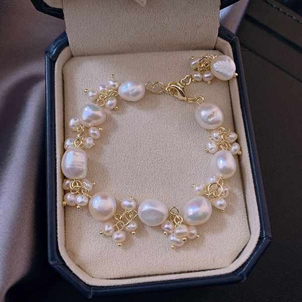 European and American Fashion Beaded Freshwater Pearl Temperament Retro Ladies Bracelet