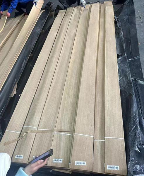 Anerican White Oak veneer Panel Grade AA Quarter Cut Thickness 0.45mm