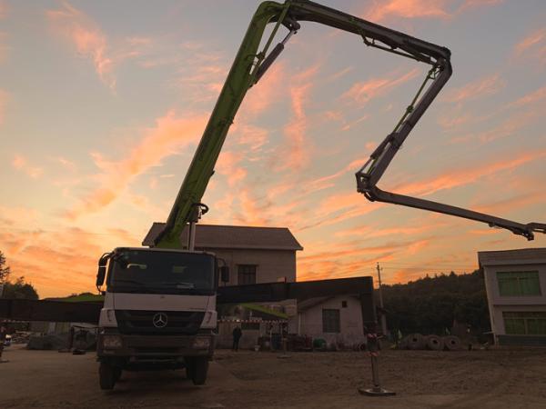 Bomba concreta Zoomlion 62M With Mercedes Benz do equipamento da construção