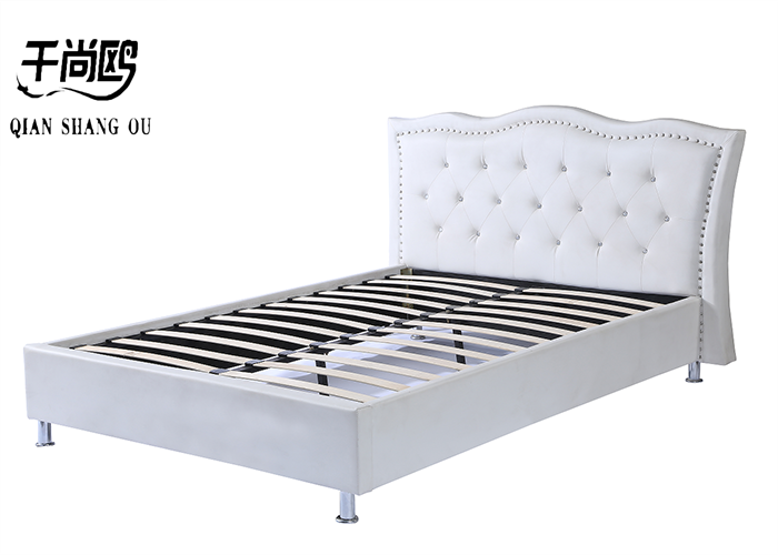 Pu Crystal Button White Soft Bed 137x203mm Overly Large Bedroom
