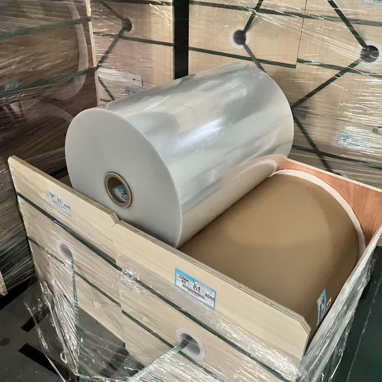 Industrial PETG Shrink Film Roll with 30μm-60μm Customized Thickness, 4000m Standard Roll Length, and TD Shrinkage for Packaging