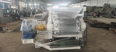 Large Capacity TCNL Clay Materials Brick Box Feeder Machine with 1175 mm Chain Travel Track Center Distance