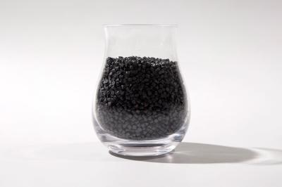 Low Friction PEEK Pellets  Black Self-lubricating For High Speed Mechanical Components