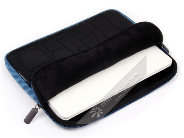 Durable & Practical Black Neoprene Ipad Sleeves with Pressed Stone for Decoration