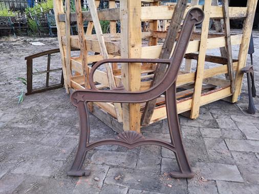 Living Room Wood Slats Antique Cast Iron Bench Ends Art Design Erosion Resistance