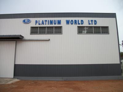 PVC abaixo do auto industrial das construções de aço da garagem da tubulação - parafuso de batida