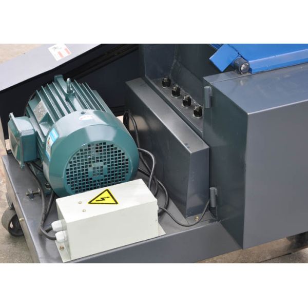 Приведите силу в действие 100-250кг/х фрагментации дробилки 5.5кв ЛДФ б пластиковую сильную сделанную в Китае