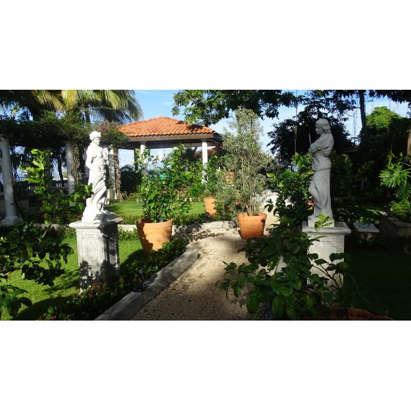 Italian Garden stone white marble statues, white marble park stone sculptures ,China stone carving Sculpture supplier