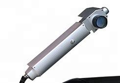 Portable 150W Fiber Laser Cleaning Machine For Descaling / Stripping