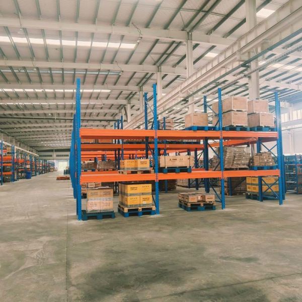 OEM Steel Warehouse Pallet Racking Pallet Storage Racks Maximize Space Solution Custom Color