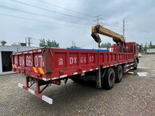 Yuchai Dongfeng Crane Used Heavy Duty Trucks FAST 9 Speed Manual