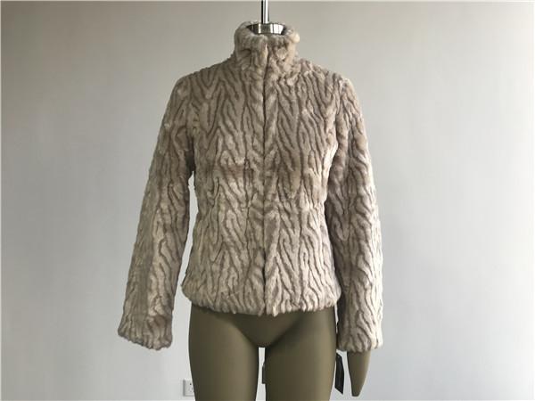 Milk Textured Ladies Faux Fur Coats Funnel Neck Chubby Coat TW75506