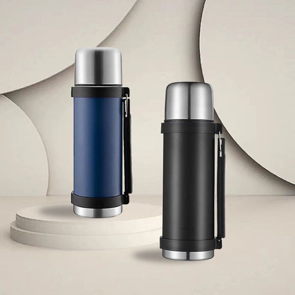 Travel Insulated Water Jug With PORTABLE Design and Thermal Insulation Performance