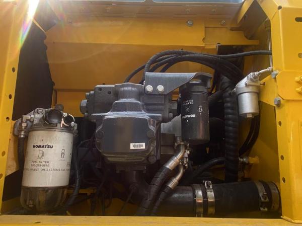 Second-hand Excavator Japan Komatsu Excavator PC200-7 PC200 PC220-8 Good Performance