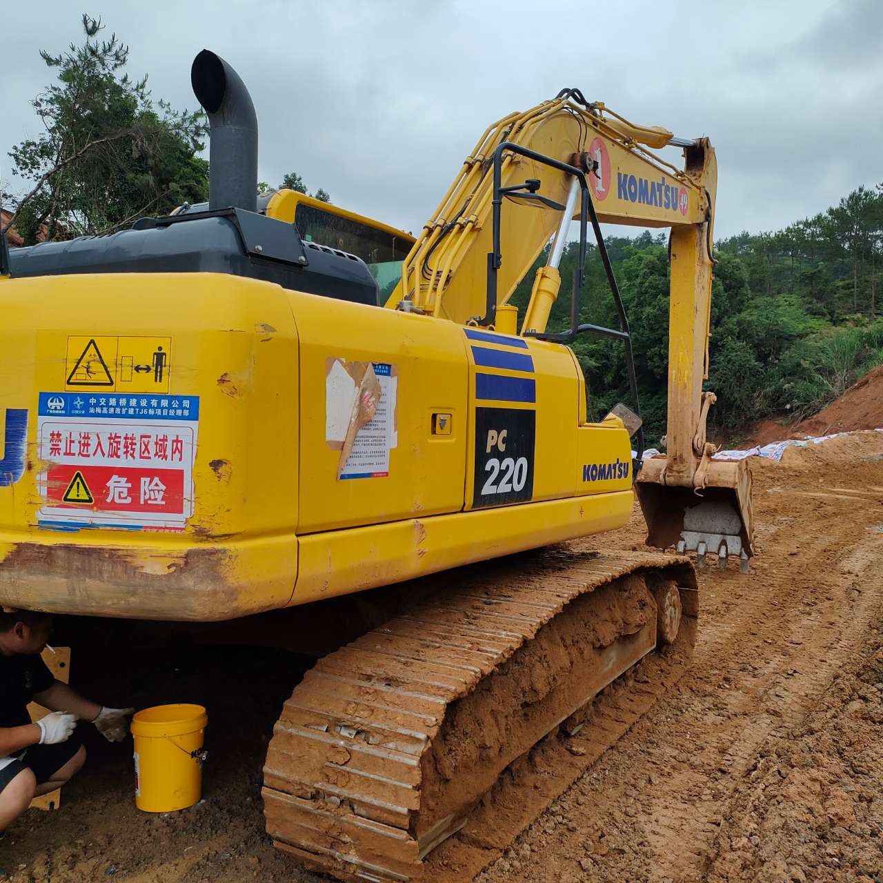 Подержанный экскаватор Pc200-8 Komatsu 20 тонн Использованный экскаватор