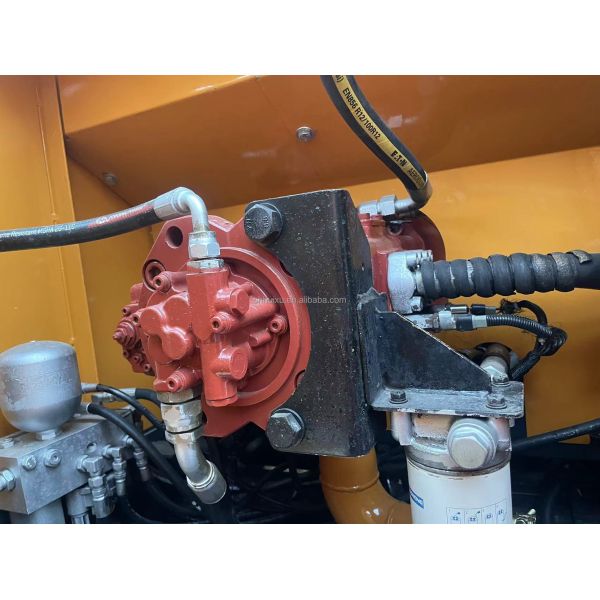 Used Big Crawler Excavator Hyundai 220 Digger Used Large Excavator 22 Tons Second Hand Digger